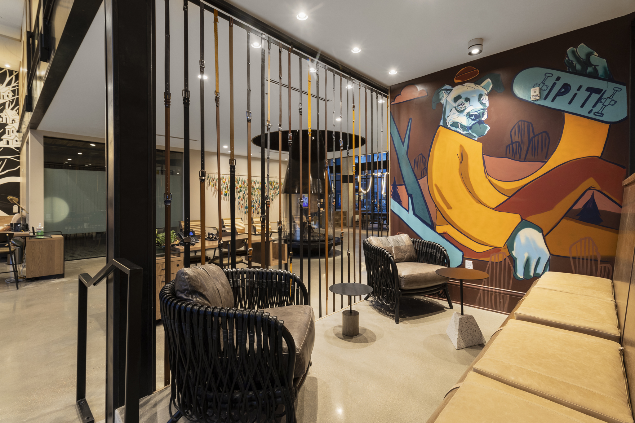 Commerical Architectural Photography of a Restraunt Lounging area at an Multi Family Apartment Complex