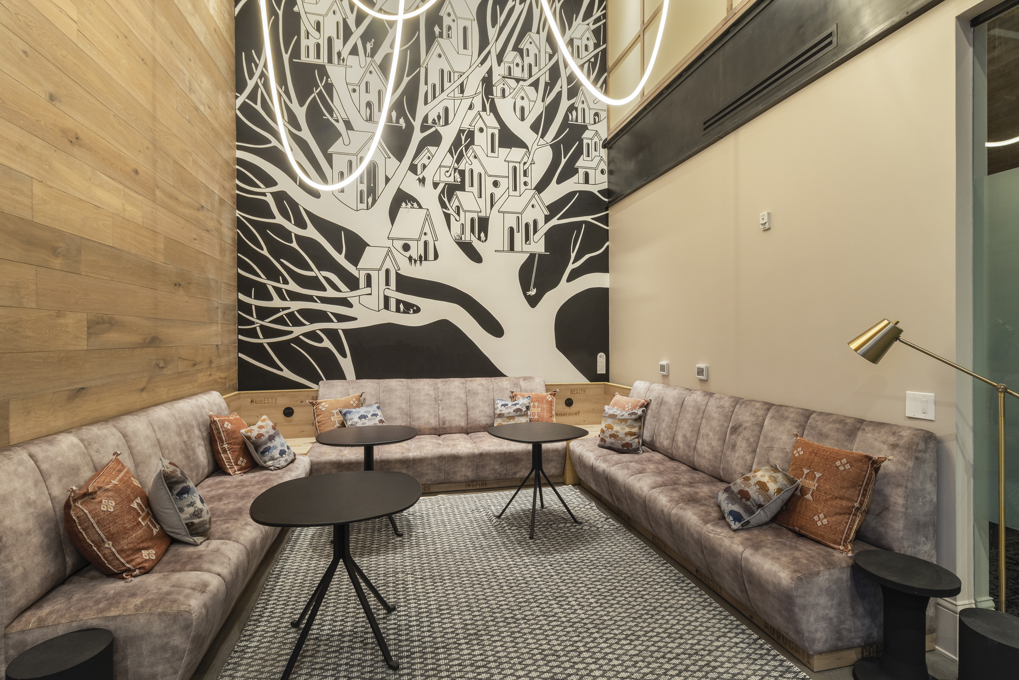 Commerical Architectural Photography of a Lounging area at an Multi Family Apartment Complex