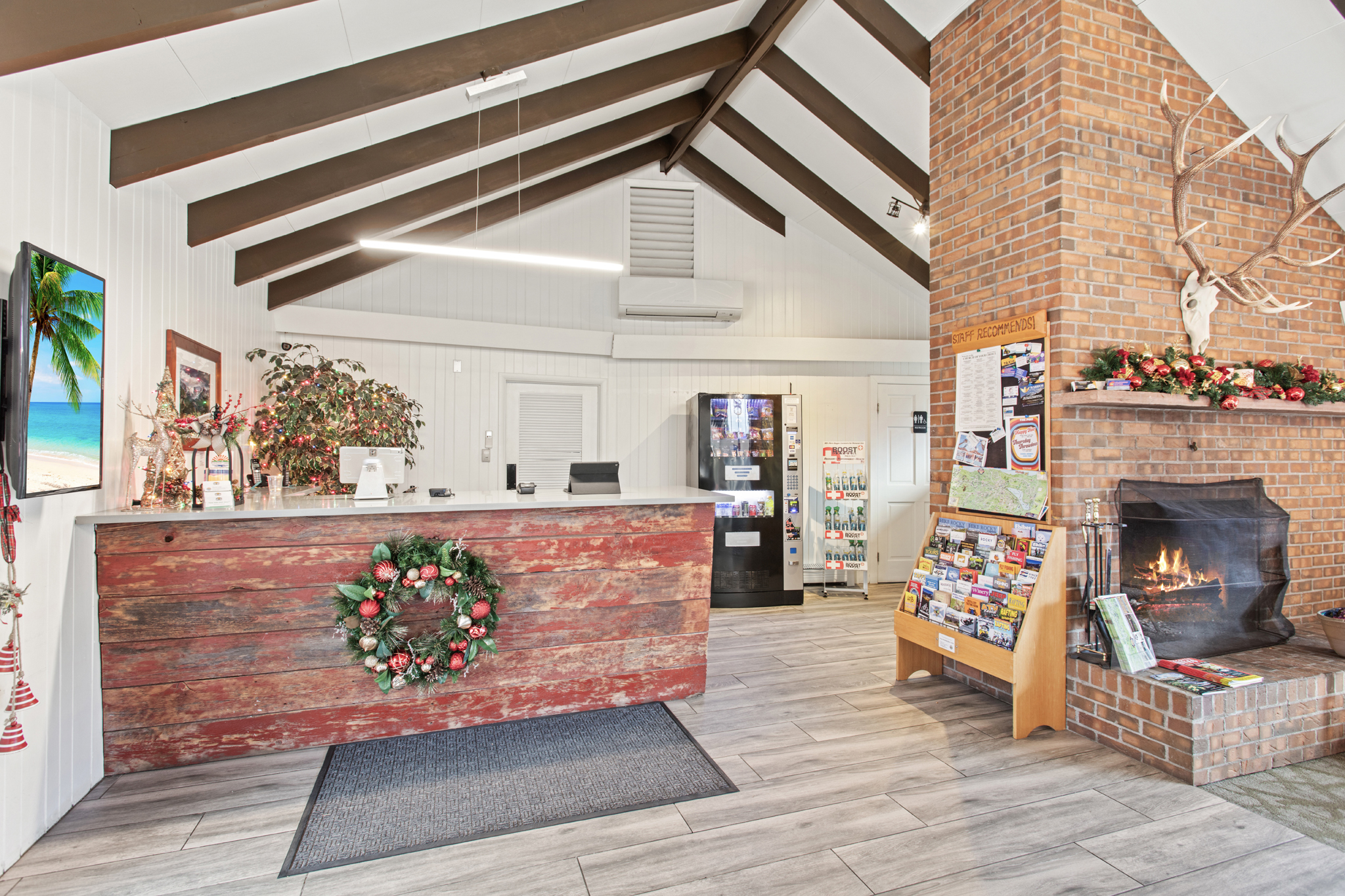Commerical Architectural Photography of a Lobby Hotel Motel